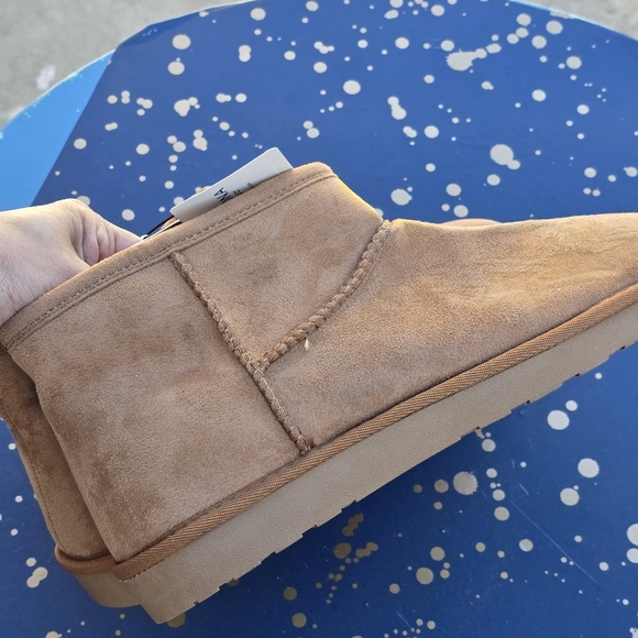 Arizona Tan Suede Ankle Boots Sz 10 - Picture 2 of 13